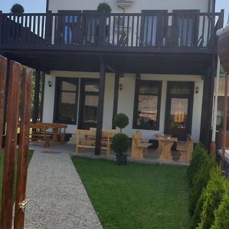 Бялата Къща Hotel Chakalarovo Luaran gambar