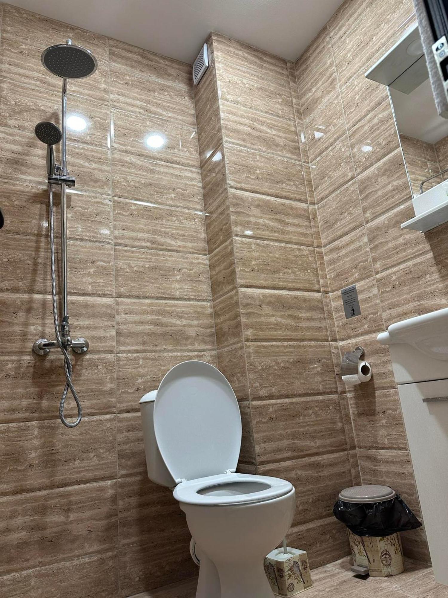 Бялата Къща Hotel Chakalarovo Luaran gambar