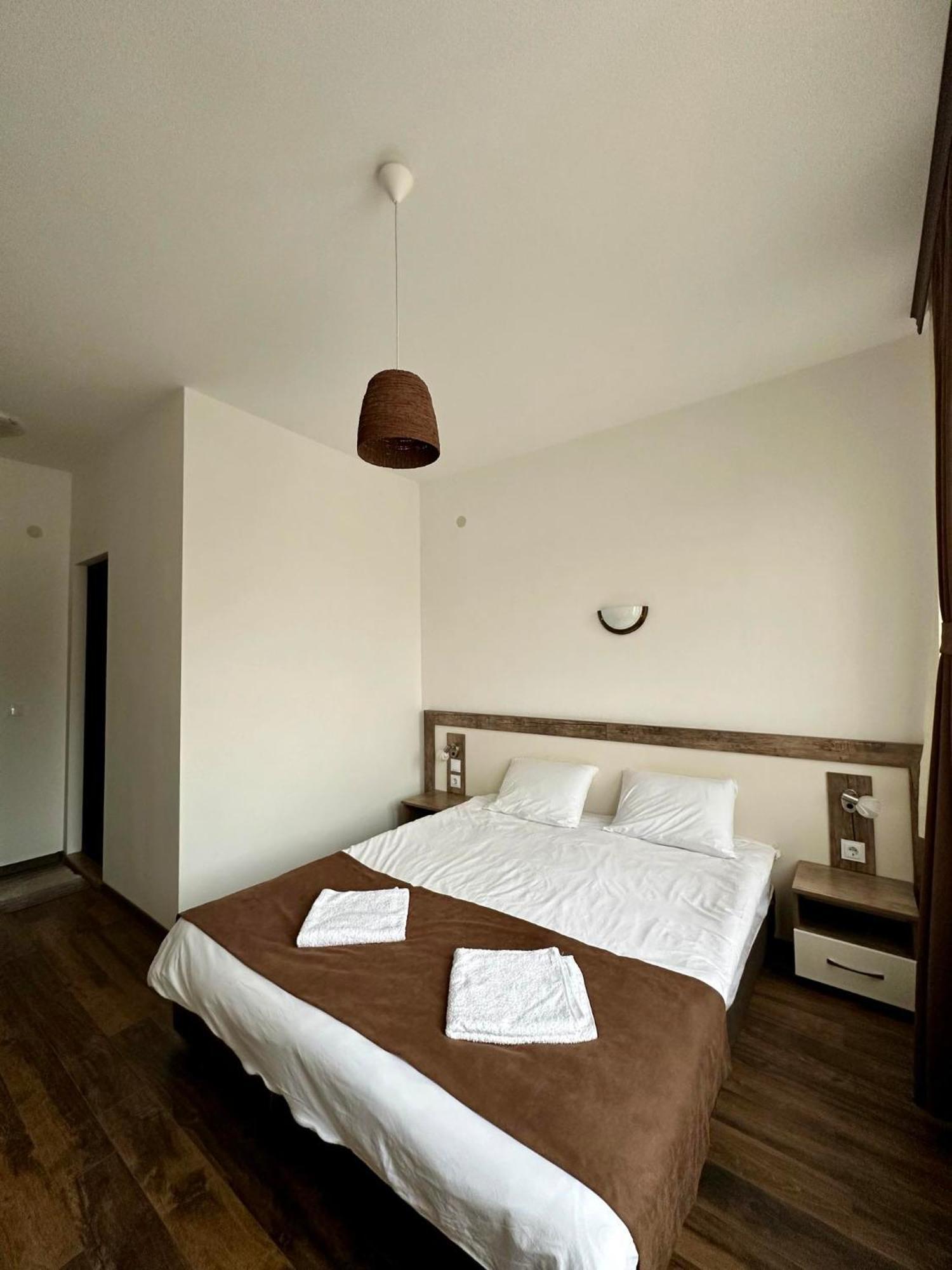 Бялата Къща Hotel Chakalarovo Luaran gambar